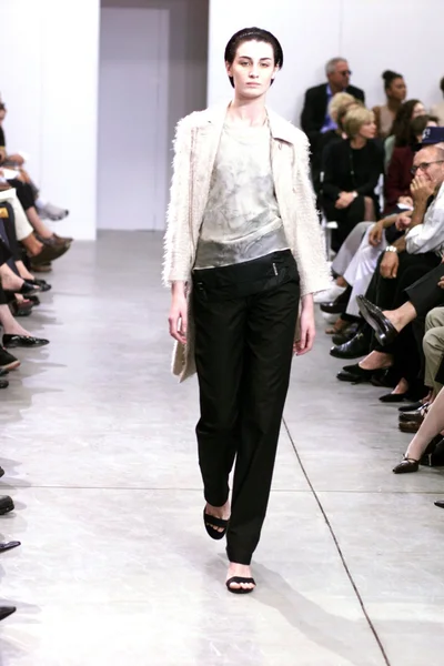 Look 30